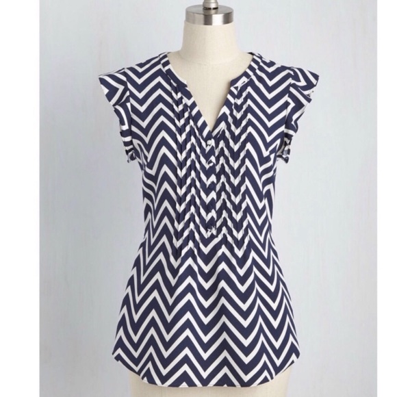 Modcloth Tops - ModCloth Navy & White Chevron waist tie Blouse 460
